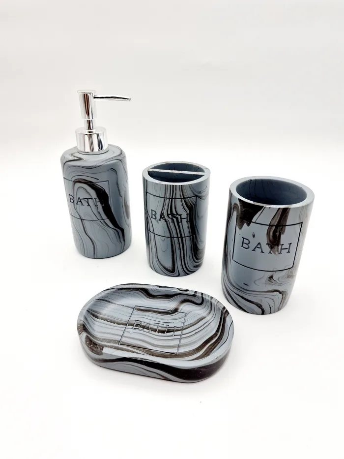 Bathroom set 8513 20x10x10x13cm 35,80lv (1) Комплект за баня - Image 1