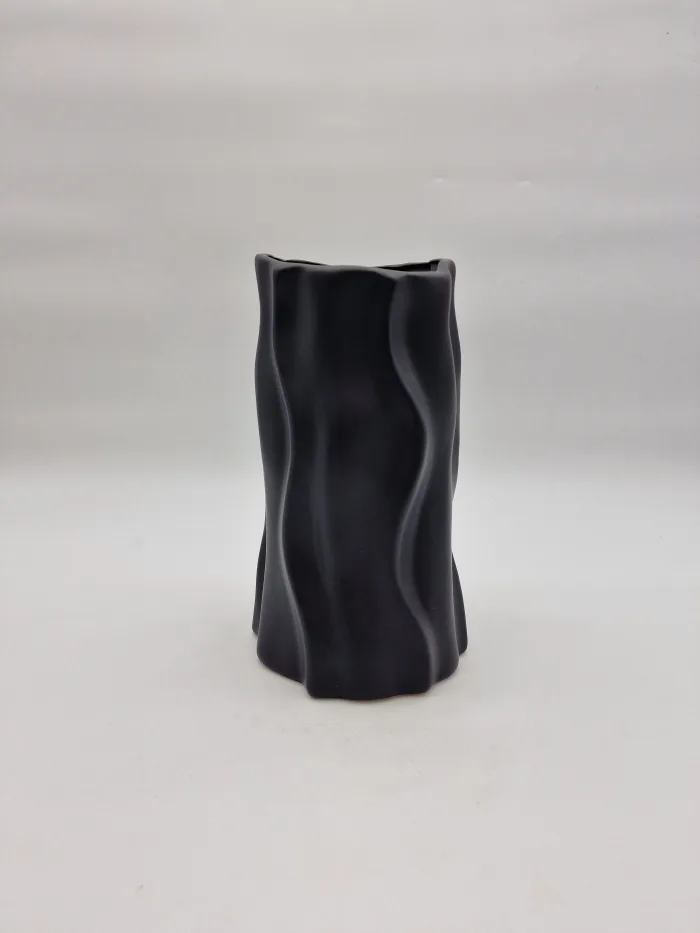Vase - Image 2