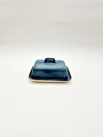Covered butter dish