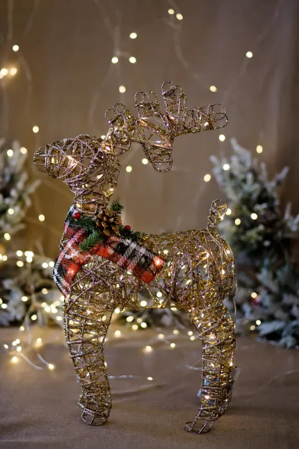 Коледен декоративен светещ елен