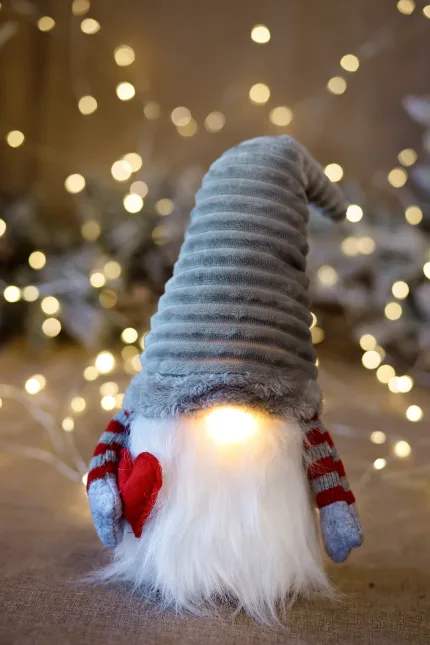 Коледна декорация - Светещ гном