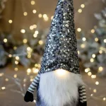 Коледна декорация - Светещ Гном