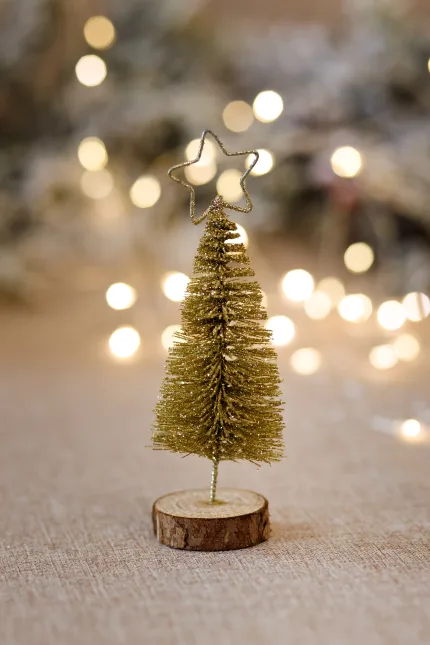 Коледна декорация - мини елха