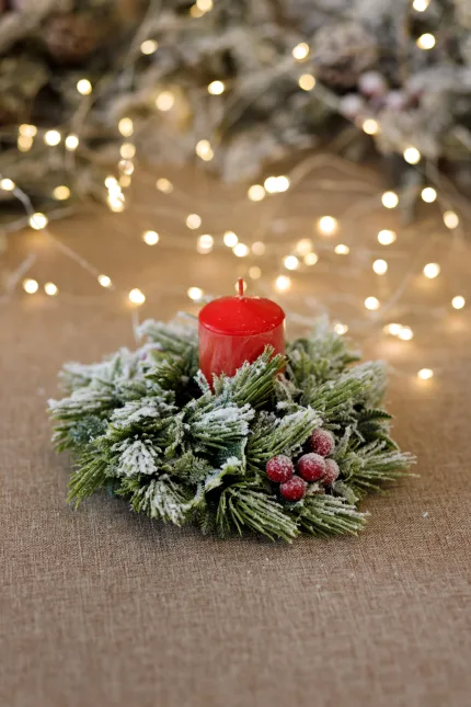 Коледен венец за свещ