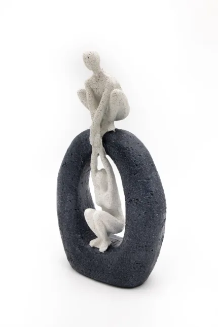 Абстрактна статуетка