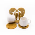 Керамичен комплект 2 чаши с бамбукова основа- сърце