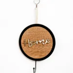 Дървена закачалка